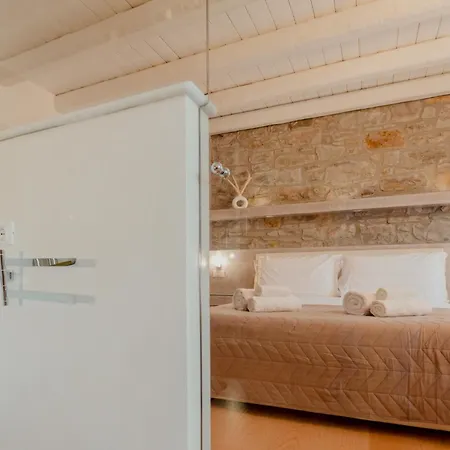 Aphrodite Luxury With Jacuzzi Apartmán Terst